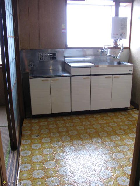 2K Apartment for Rent in Nagaoka, Niigata | 35,000 Yen - Thumbnail 4
