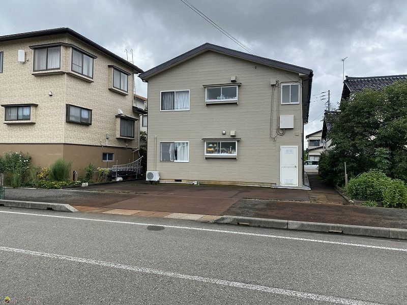 1K Apartment for Rent in Nagaoka, Niigata - Hopes Heights - Thumbnail 2