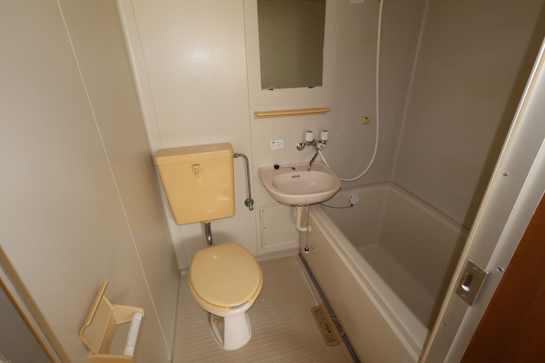 1K Apartment for Rent in Mitsuke, Niigata - 32,000 Yen - Thumbnail 4