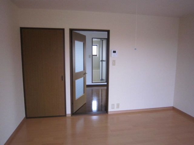 1DK Apartment for Rent in Kashiwazaki, Niigata - 46,000 Yen - Thumbnail 4