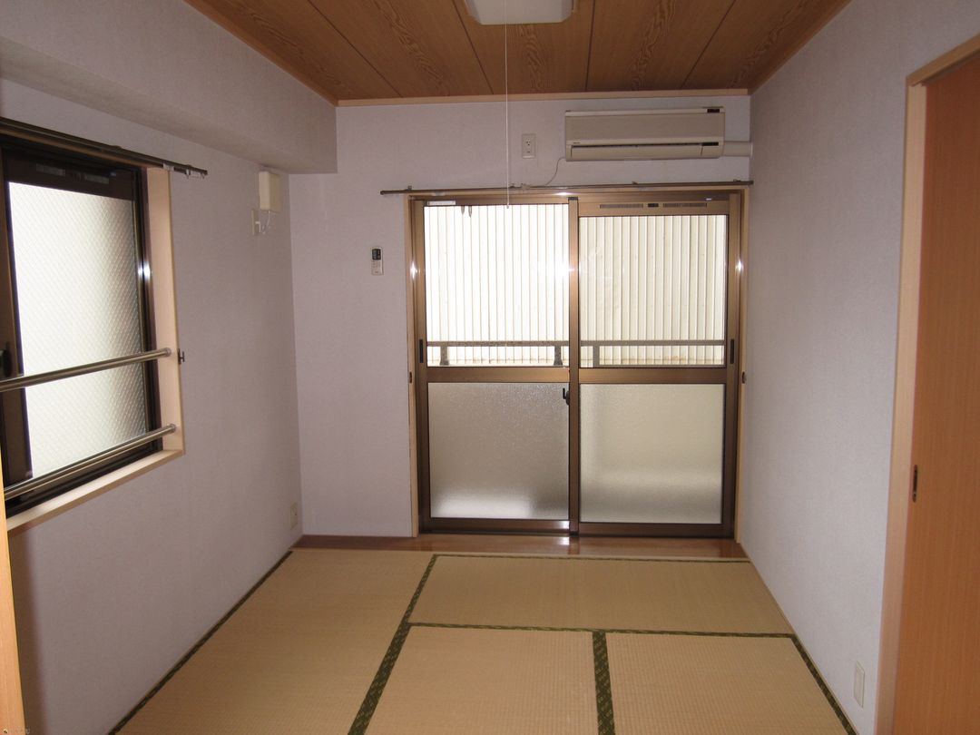 Rent 2DK Apartment in Joetsu, Niigata - Bellotakada 201 - Thumbnail 3