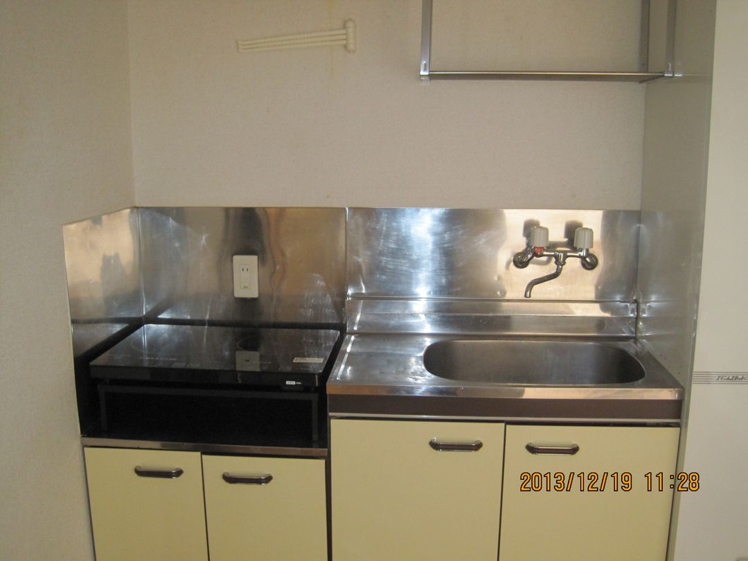 1K Apartment for Rent in Kashiwazaki, Niigata - 30,000 Yen - Thumbnail 4