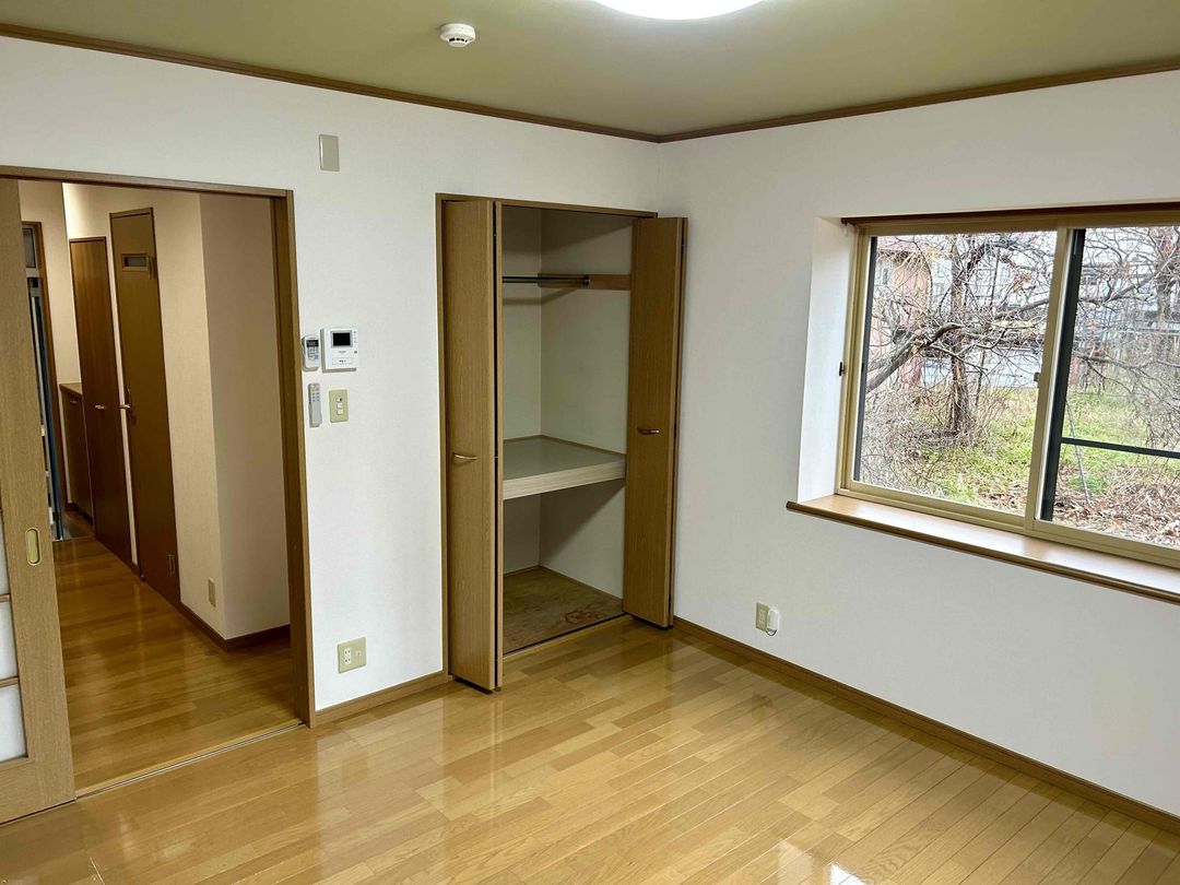 Joy Town II 1K Apartment for Rent in Nagaoka, Niigata - Thumbnail 3