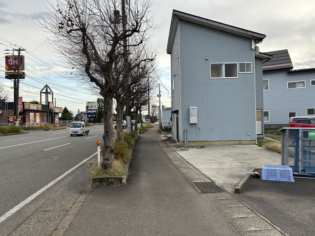 1K House Unit for Rent in Joetsu with 2 Parking Spaces - Thumbnail 3