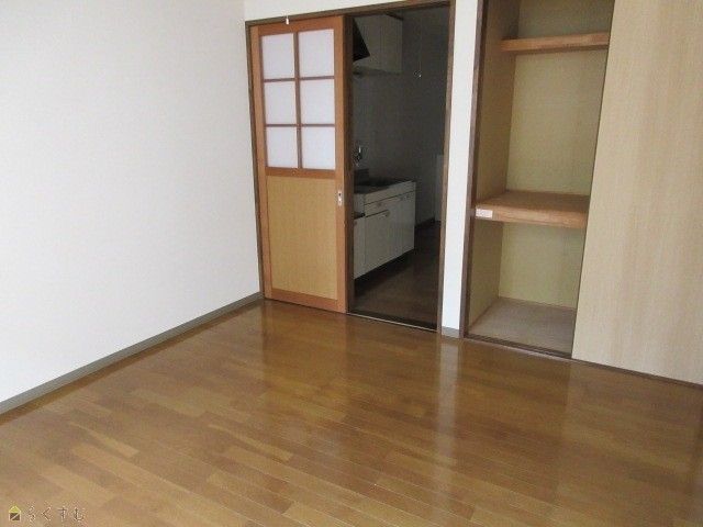 1K Apartment for Rent in Joetsu, Niigata - Park House Koyasu - Thumbnail 3