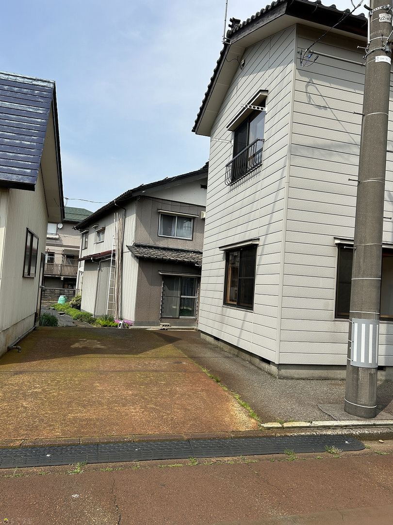 Renovated 4DK House for Rent in Nagaoka, Niigata - Thumbnail 3