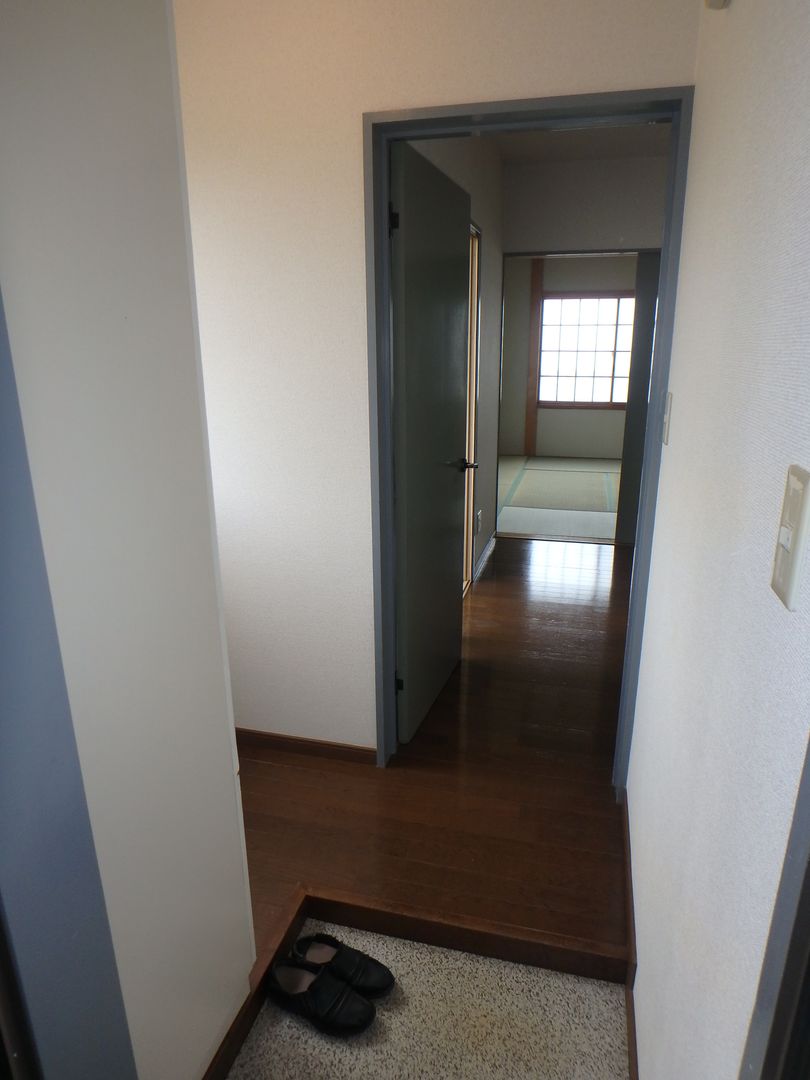 2LDK Apartment for Rent in Nagaoka, Niigata - Excellence Suehiro - Thumbnail 4