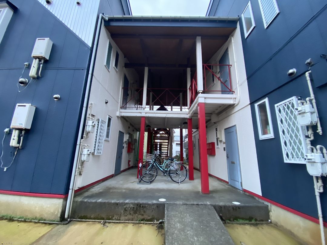 Female-Only 1DK Apartment for Students Near Nagaoka Institute of Design - Thumbnail 2