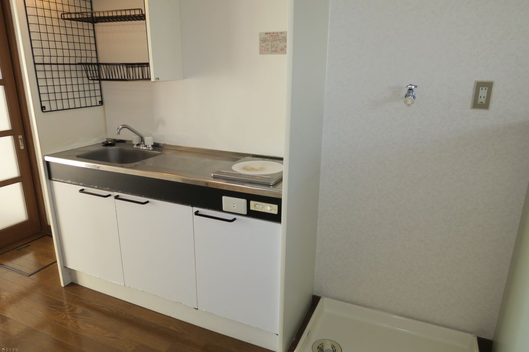 1K Apartment for Rent in Joetsu, Niigata - Near Nursing University - Thumbnail 4