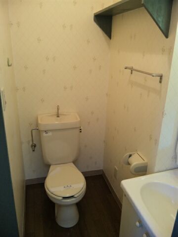 1DK Apartment for Rent in Quiet Nagaoka Neighborhood - Thumbnail 3