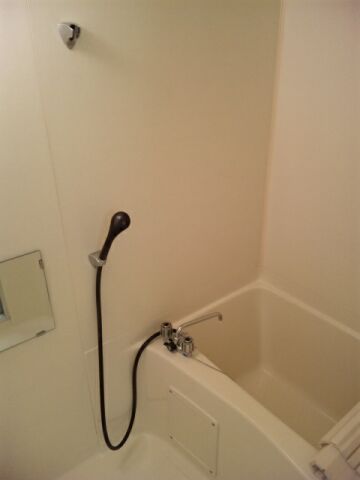 1DK Apartment for Rent in Quiet Nagaoka Neighborhood - Thumbnail 2