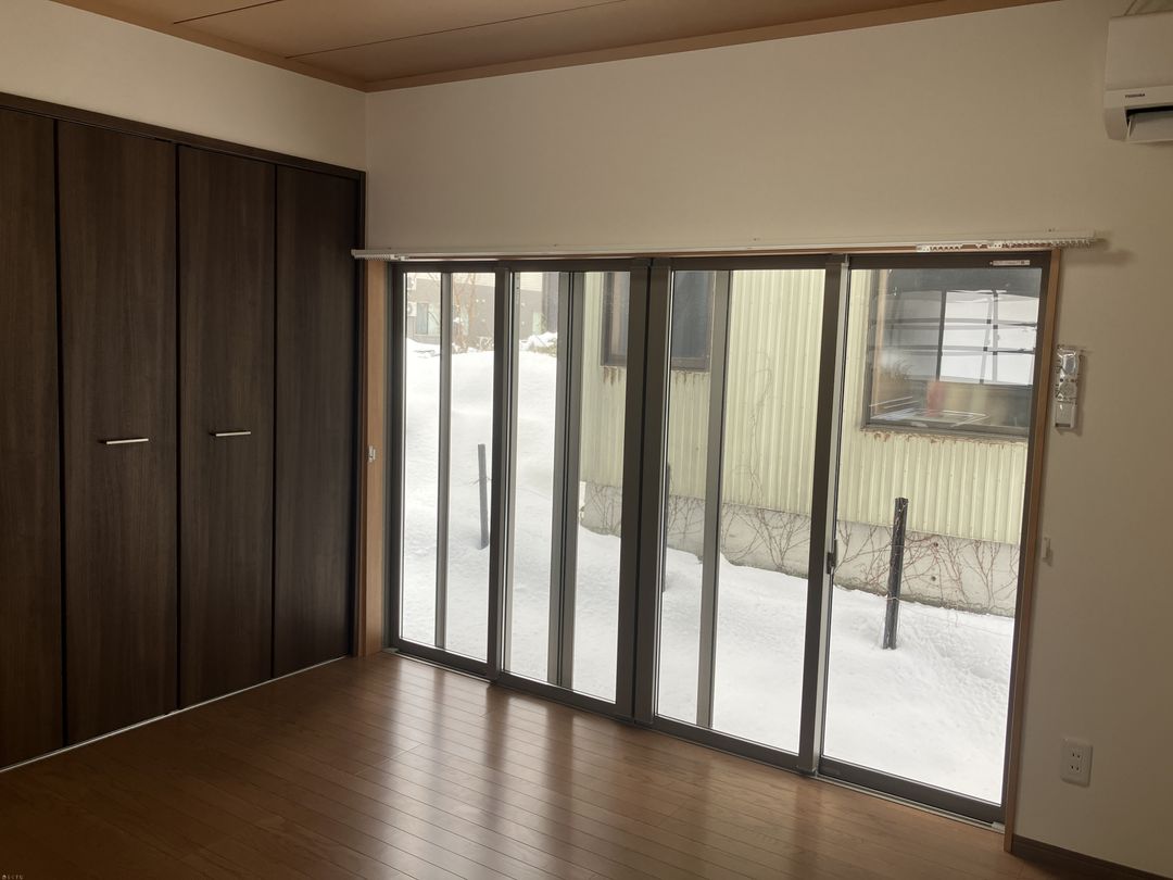 Renovated 1DK Maisonette Apartment for Rent in Kashiwazaki - Thumbnail 3