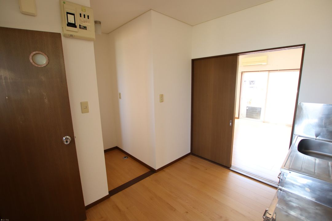 1K Apartment for Rent in Nagaoka, Niigata - Excellent Kawasaki - Thumbnail 4