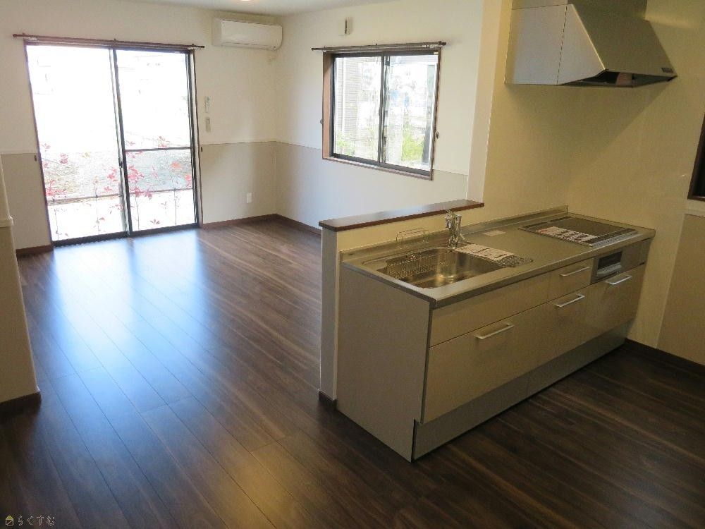3LDK Maisonette Apartment for Rent in Mitsuke, Niigata - Thumbnail 2