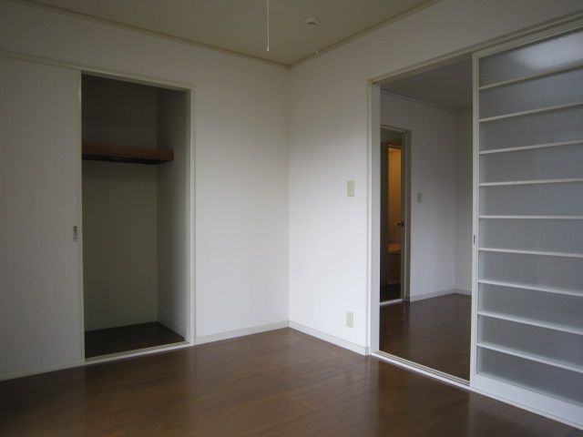 2LDK Apartment for Rent in Kashiwazaki, Niigata - Grand Maison - Thumbnail 3