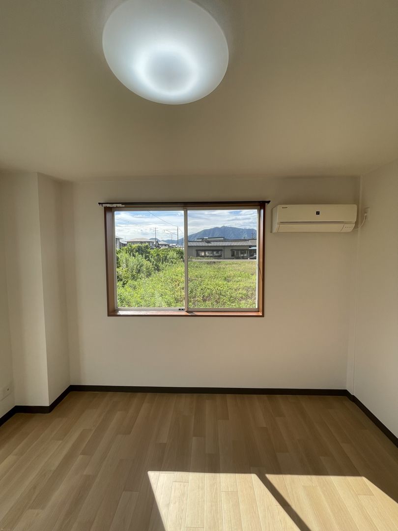 Pet-Friendly 2DK Apartment for Rent in Yahiko, Niigata - Thumbnail 4