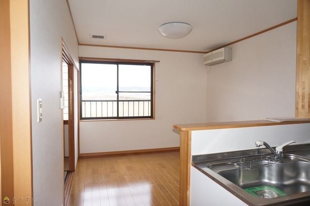 Rent 2LDK Apartment in Joetsu, Niigata with All-Electric Amenities - Thumbnail 4