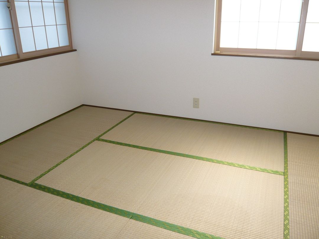 2LDK Apartment for Rent in Mitsuke, Niigata - Maison Loir - Thumbnail 4
