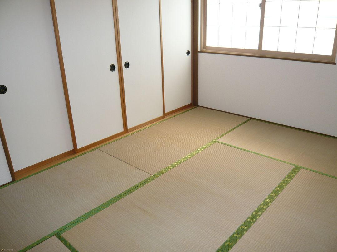 2LDK Apartment for Rent in Mitsuke, Niigata - Maison Loir - Thumbnail 2