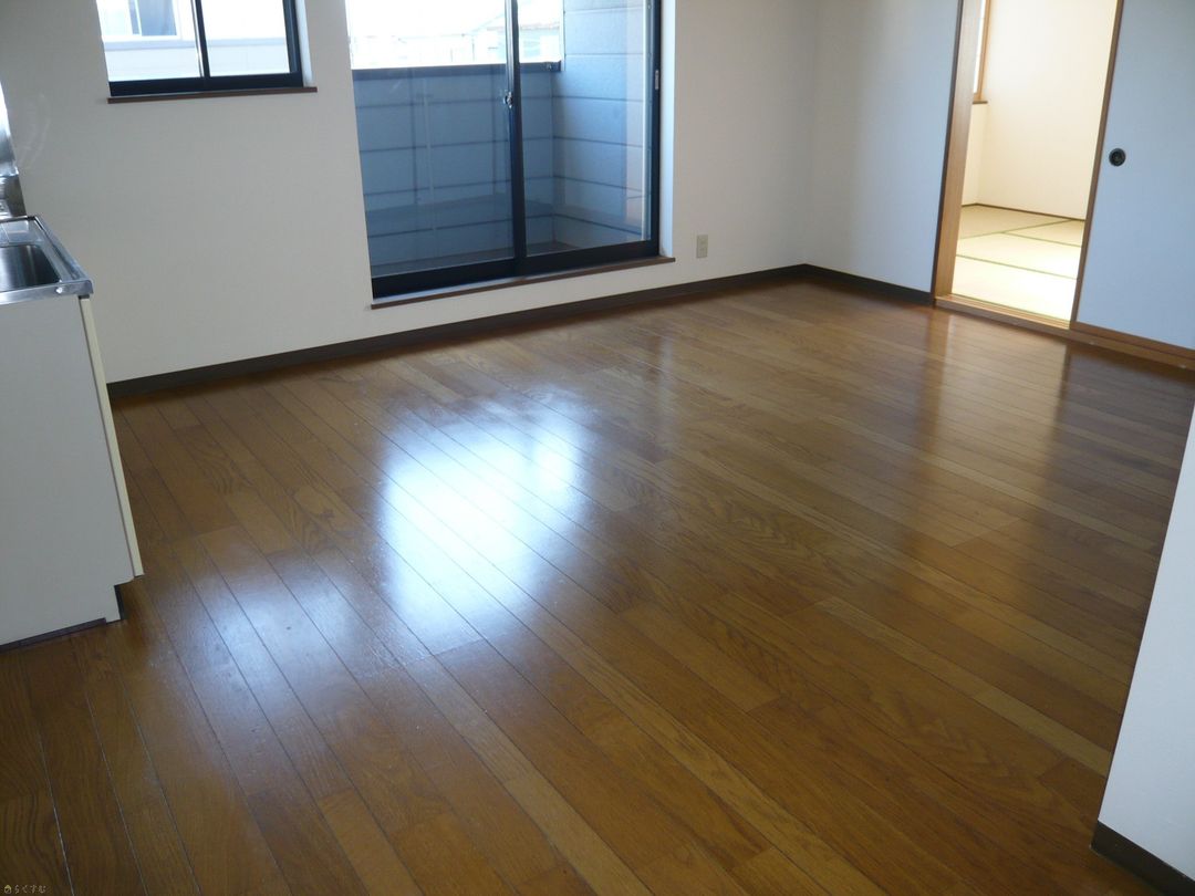2LDK Apartment for Rent in Mitsuke, Niigata - Maison Loir - Thumbnail 3