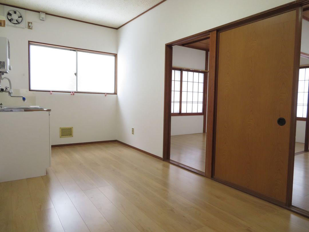 Kobiso 2DK Apartment for Rent in Nagaoka, Niigata - Thumbnail 3