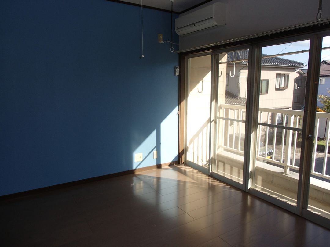Renovated 2DK Apartment for Rent in Kashiwazaki, Niigata - Thumbnail 4