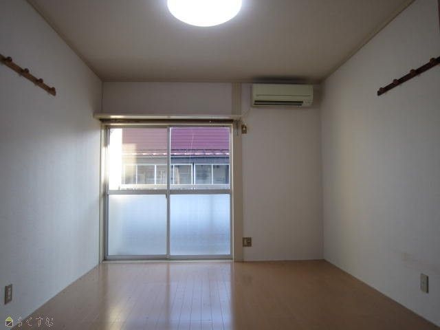 1K Apartment for Rent in Joetsu, Niigata - Hills Martini - Thumbnail 2