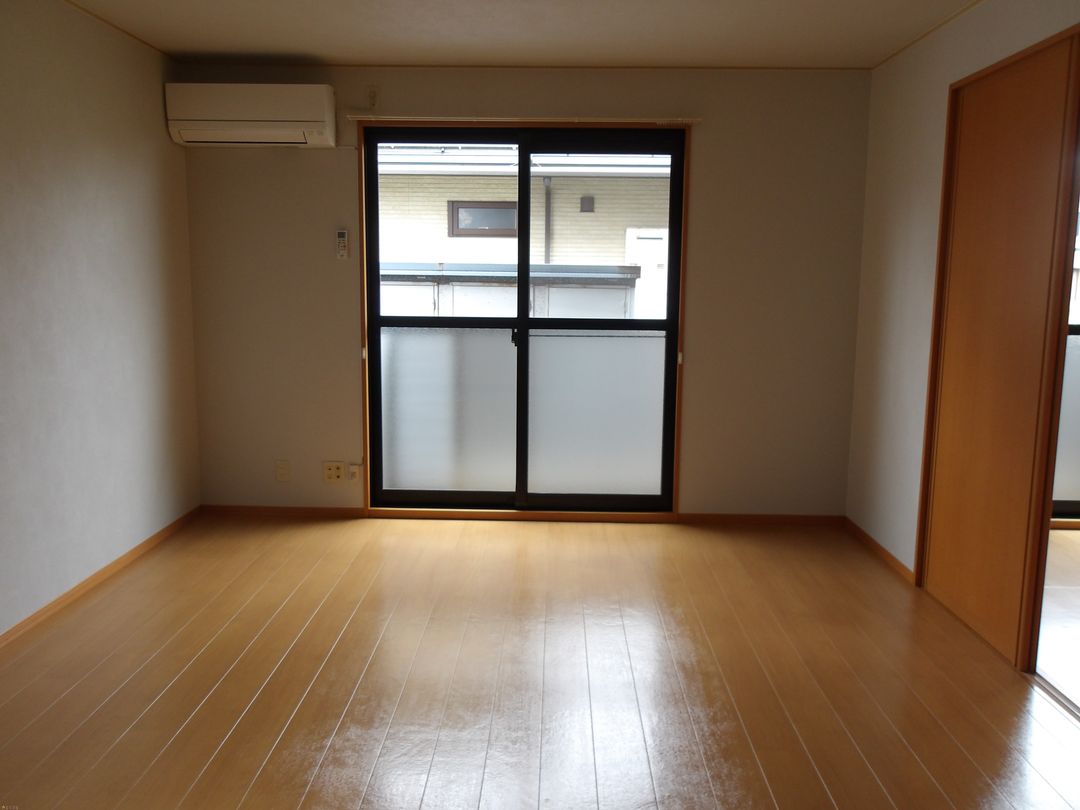 Renovated 2LDK Apartment for Rent in Nagaoka, Niigata - Thumbnail 3