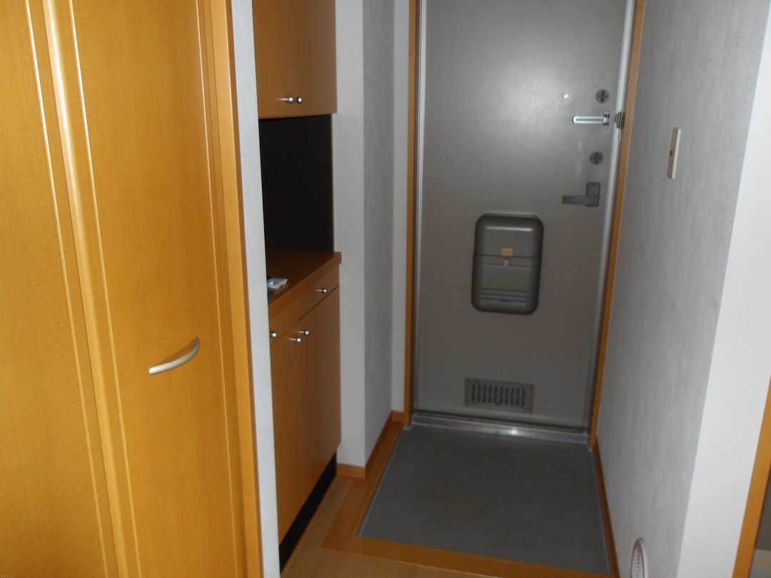 Renovated 2LDK Apartment for Rent in Nagaoka, Niigata - Thumbnail 2