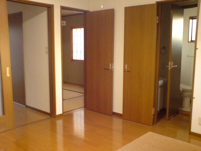 Rent 2DK Apartment in Nagaoka, Niigata - 48,000 Yen - Thumbnail 2