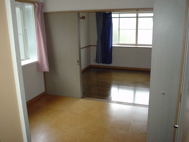 Sky Palace Ima 2DK Apartment for Rent in Nagaoka, Niigata - Thumbnail 4