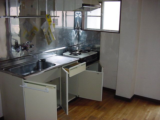 Eclair Sawada 2DK Apartment for Rent in Nagaoka, Niigata - Thumbnail 4