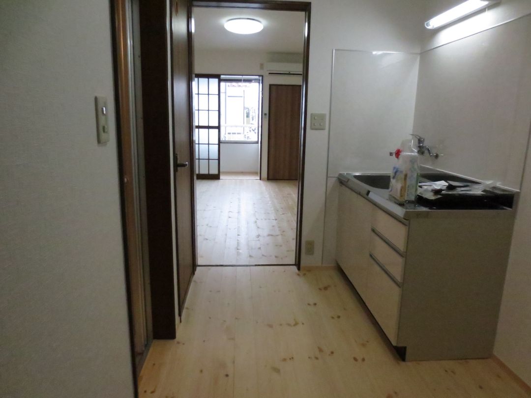 Renovated 1K Apartment for Rent in Kashiwazaki, Niigata - Thumbnail 4
