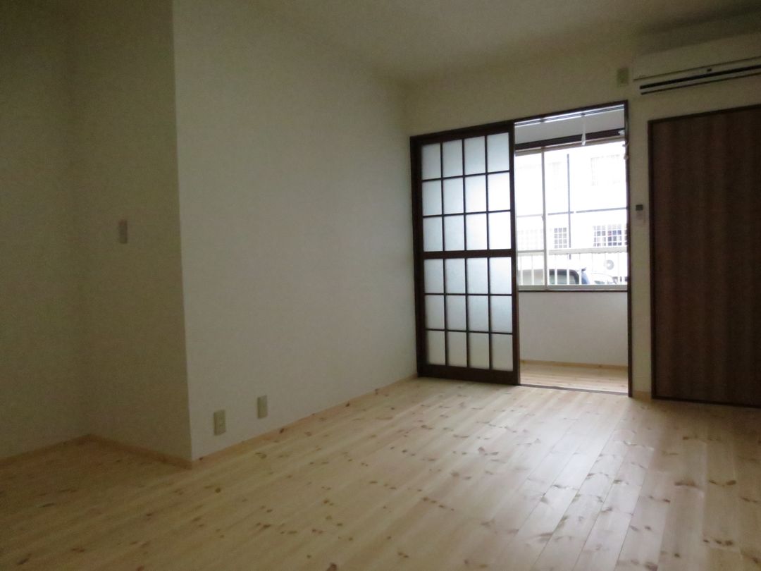 Renovated 1K Apartment for Rent in Kashiwazaki, Niigata - Thumbnail 2