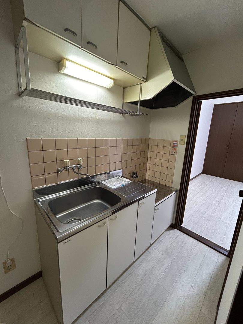1K Apartment for Rent in Nagaoka, Niigata - Pet Friendly - Thumbnail 4