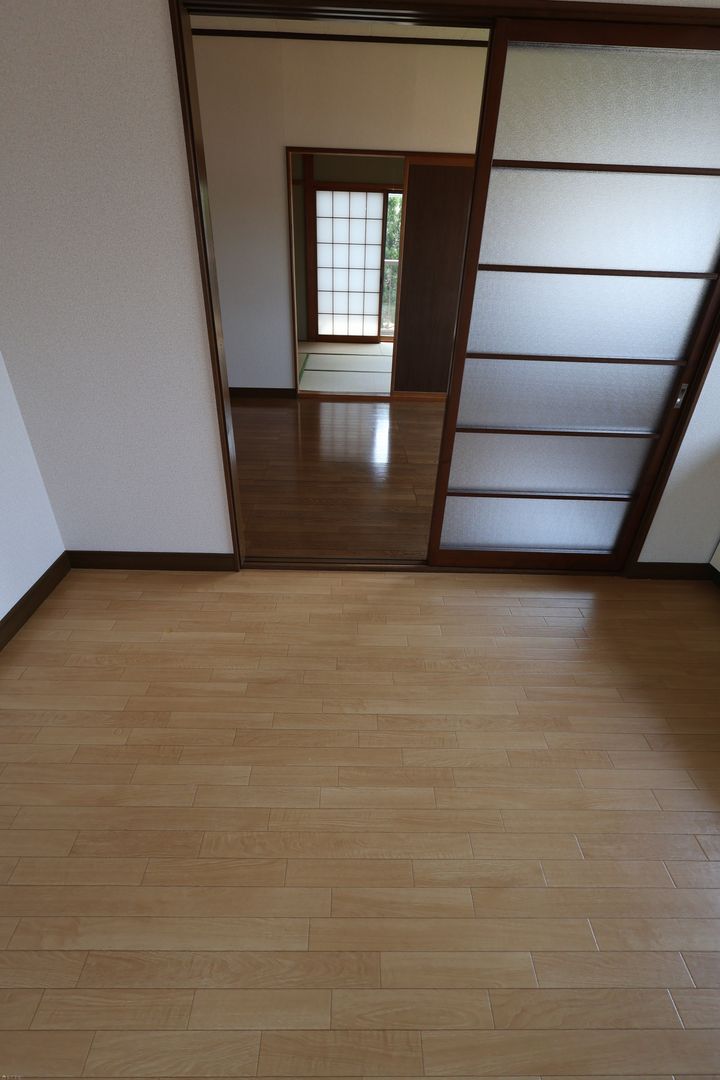 2DK Apartment for Rent in Mitsuke, Niigata - 40,000 Yen - Thumbnail 3