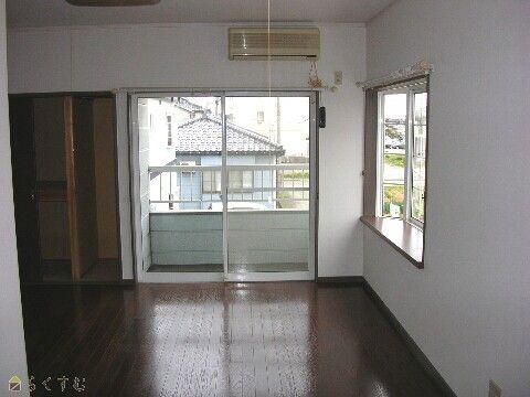 1R Apartment for Rent in Kashiwazaki, Niigata - 35,000 Yen - Thumbnail 4