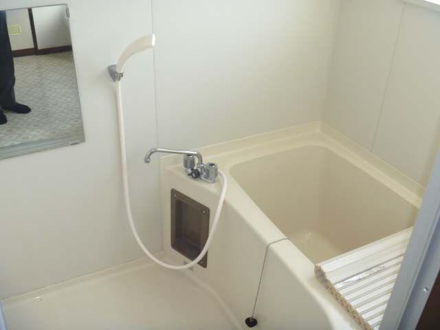 Bright 2DK Apartment for Rent in Nagaoka, Niigata - Thumbnail 4