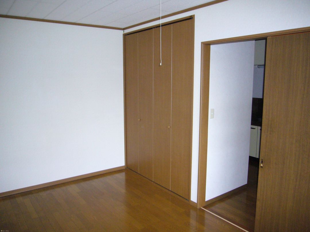 1K Apartment for Rent in Kashiwazaki, Niigata - 30,000 Yen - Thumbnail 4