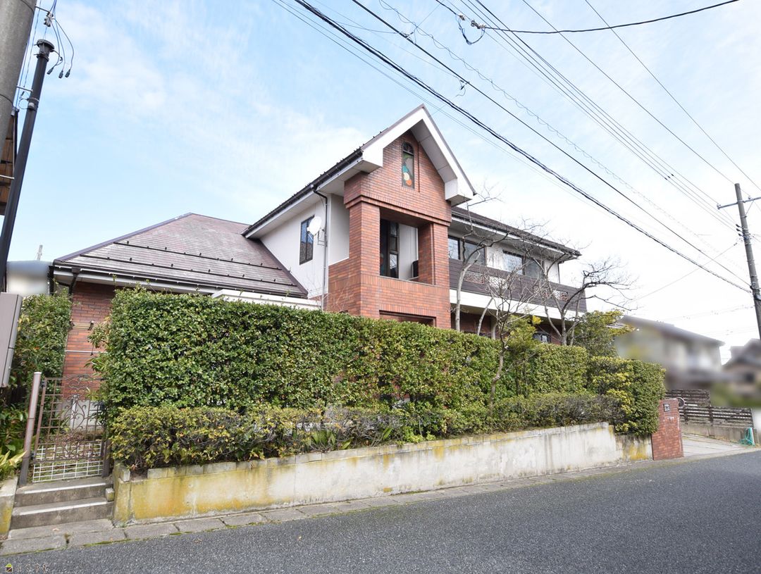 Used 7LDK Western-Style House with Large Lot in Niigata City - Thumbnail 2