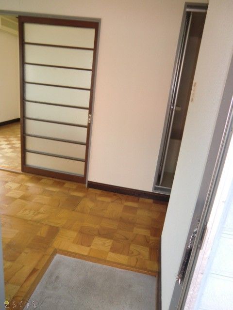 2DK Apartment for Rent in Mitsuke, Niigata - 36,000 Yen - Thumbnail 2