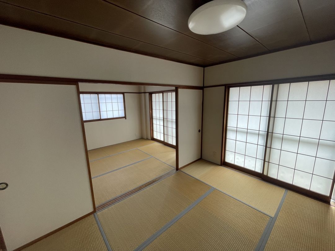 Renovated 2DK Apartment for Rent in Gosen, Niigata - Thumbnail 3
