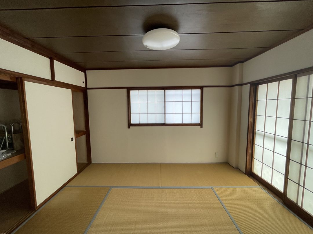 Renovated 2DK Apartment for Rent in Gosen, Niigata - Thumbnail 4