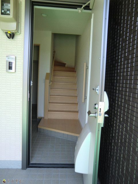 Chocolat Court 2LDK Apartment for Rent in Mitsuke, Niigata - Thumbnail 3