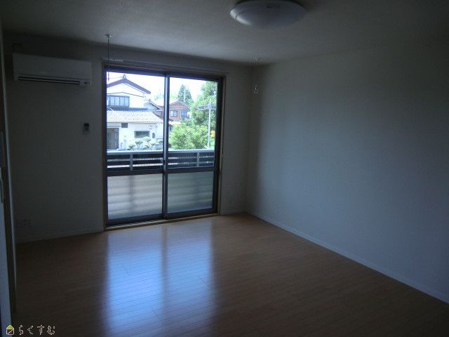 Chocolat Court 2LDK Apartment for Rent in Mitsuke, Niigata - Thumbnail 4