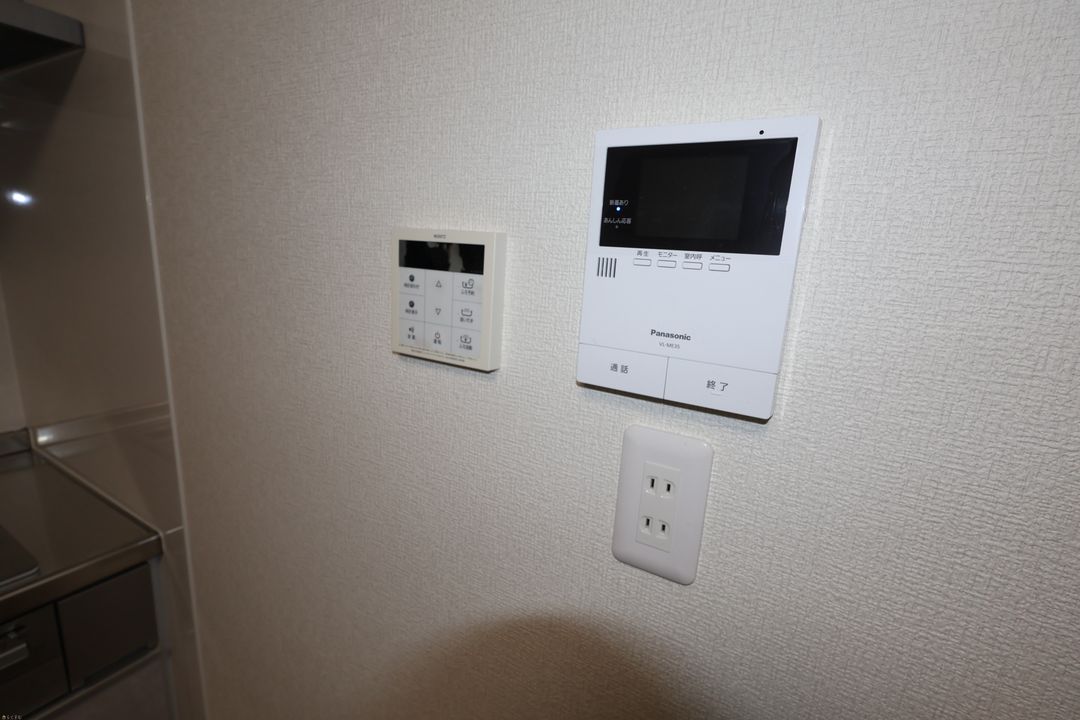 5DK Detached House for Rent in Mitsuke, Niigata - Family Home - Thumbnail 3
