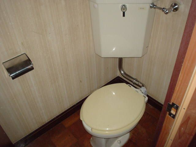 2DK Apartment for Rent in Quiet Nagaoka Neighborhood - Thumbnail 3