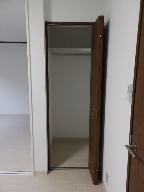 Renovated 2DK Apartment for Rent in Nagaoka, Niigata - Thumbnail 2