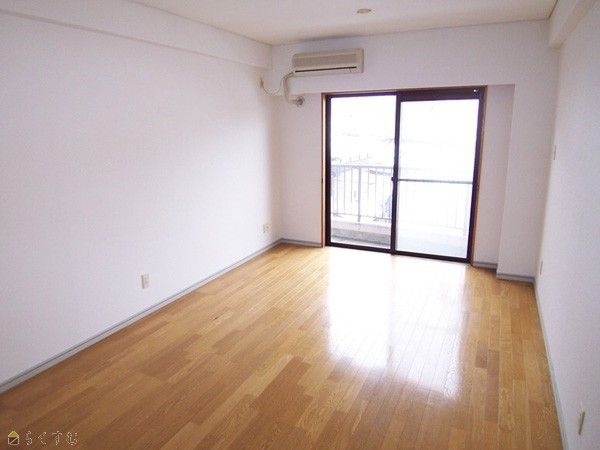 1K Apartment for Rent in Joetsu, Niigata - Pia Heim Takada - Thumbnail 3