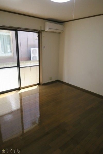 1K Apartment for Rent in Joetsu, Niigata - 35,000 Yen - Thumbnail 4